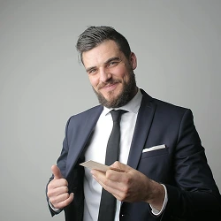 在打造全方位的体育直播App生态。方面，亿万28提供贴心周到的支持。 - 亿万28